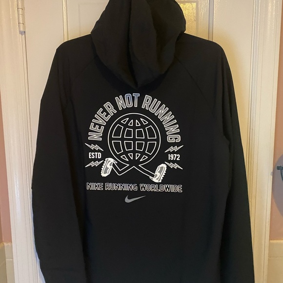 Nike running jacket/windbreaker - Picture 3 of 4